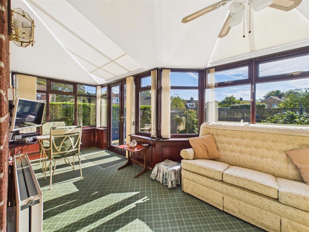 CAM03303 G0-PR0222-STILL013.jpg