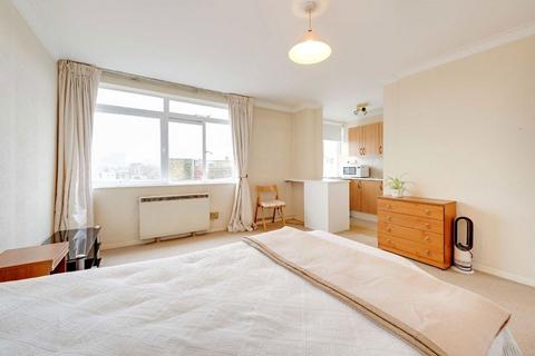 undefined, Lower Sloane Street, London SW1W