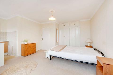 undefined, Lower Sloane Street, London SW1W