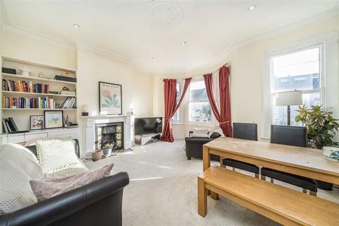2 bedroom flat for sale, Mysore Road, London SW11