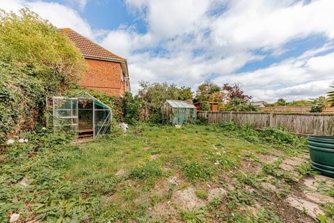 2 bedroom semi-detached house for sale, Hazlemere Road, Seasalter, CT5