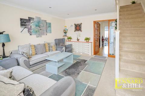 3 bedroom semi-detached house for sale, Wingfield, Grays RM17