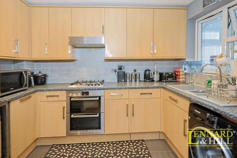3 bedroom semi-detached house for sale, Wingfield, Grays RM17