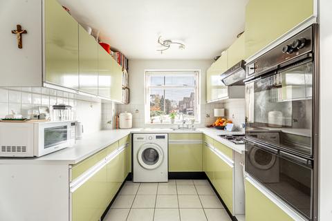 4 bedroom semi-detached house for sale, Garden Court, St. Albans AL4