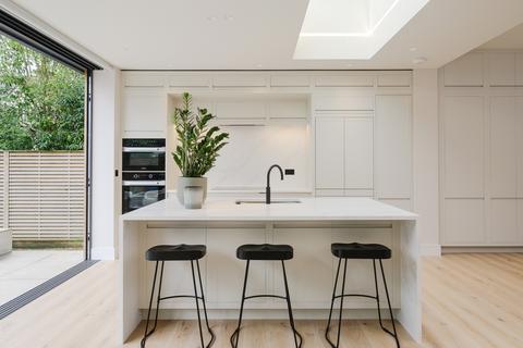 6 bedroom semi-detached house to rent, Courthope Road, Wimbledon Village SW19