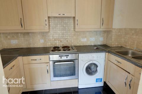 undefined, Kelvin Gate, BRACKNELL