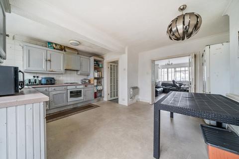 12 Brent Close, Dartford, DA2 6DB