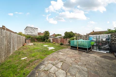 12 Brent Close, Dartford, DA2 6DB