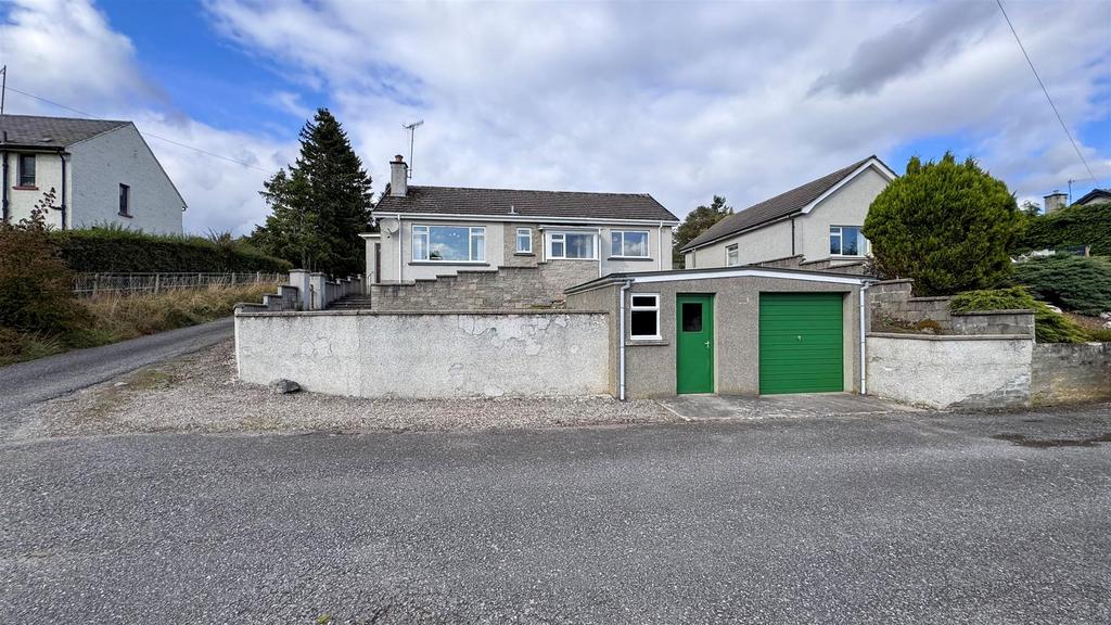 Garage and House.jpg
