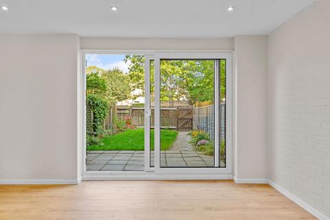 43 Hartscroft, Croydon, CR0 9LB