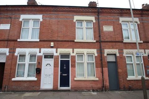 2 bedroom terraced house to rent, Ullswater Street, Leicester