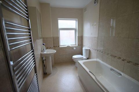 2 bedroom terraced house to rent, Ullswater Street, Leicester