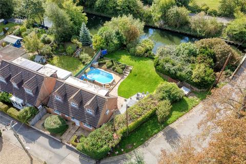 undefined, Ham Island, Old Windsor, Windsor, Berkshire, SL4