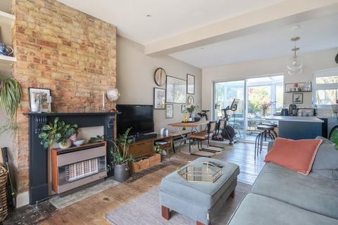18 Bradley Road, London, SE19 3NS