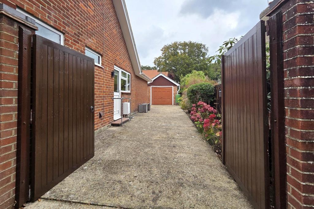 Gated side access