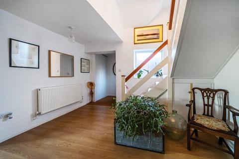 4 bedroom detached house for sale, Hillary Road, Farnham, Surrey, GU9