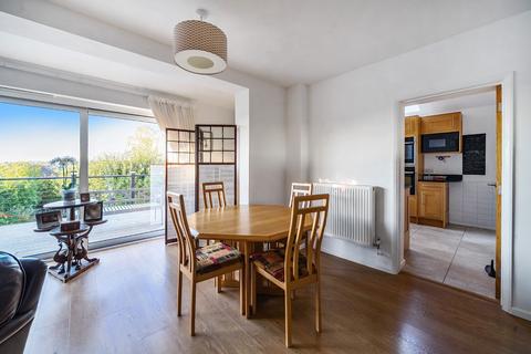4 bedroom detached house for sale, Hillary Road, Farnham, Surrey, GU9