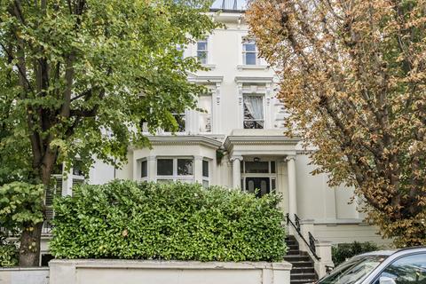 Belsize Grove, Belsize Park, NW3