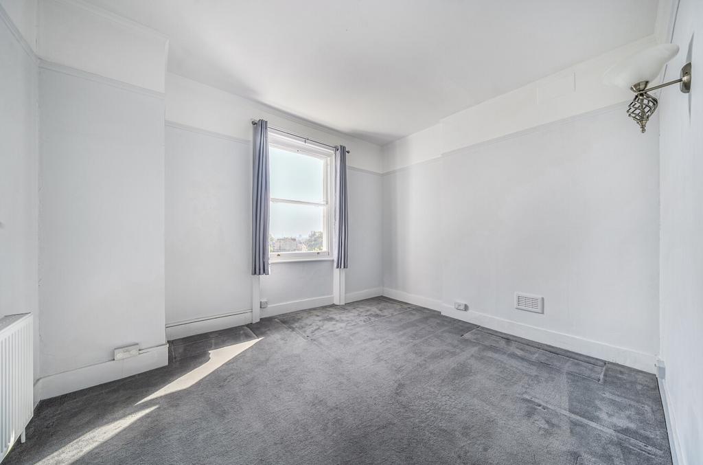 1360344-4-68da6f3...