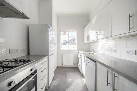 3 bedroom apartment for sale, Belsize Grove, Belsize Park, NW3