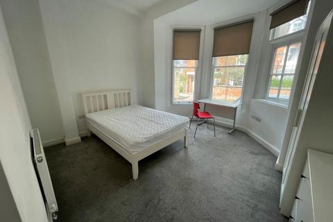 3 bedroom apartment to rent, London Road, Leicester