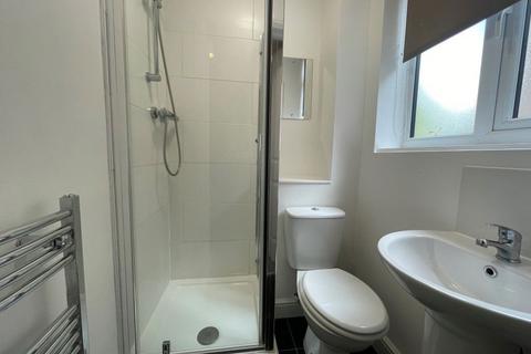 3 bedroom apartment to rent, London Road, Leicester
