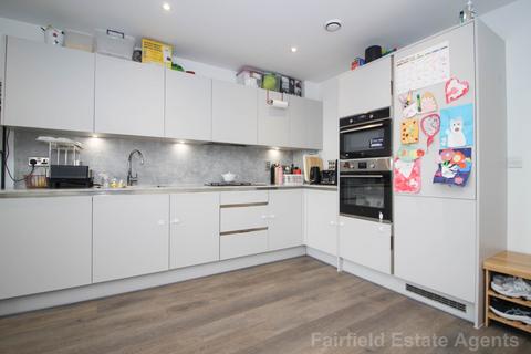 2 bedroom flat for sale, Buxton House, Oxhey Drive