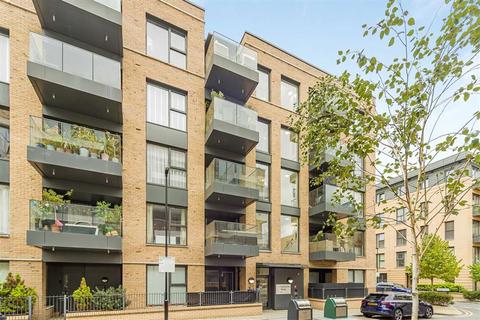 1 bedroom flat for sale, Fairbourne Road, London SW4