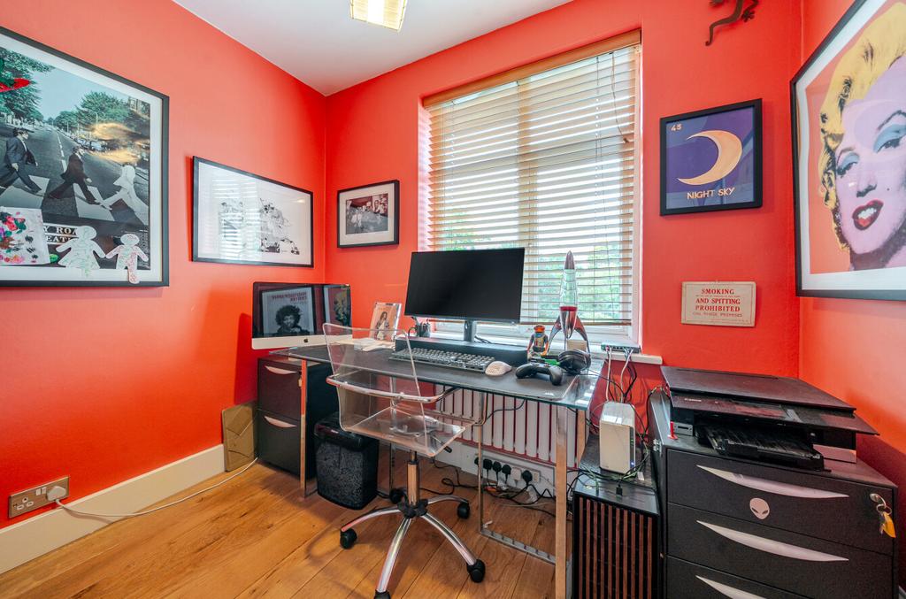 1362101-7-68de646...