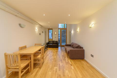 undefined, St John's Way, Archway, N19