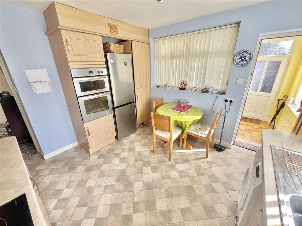 Breakfast Kitchen 3