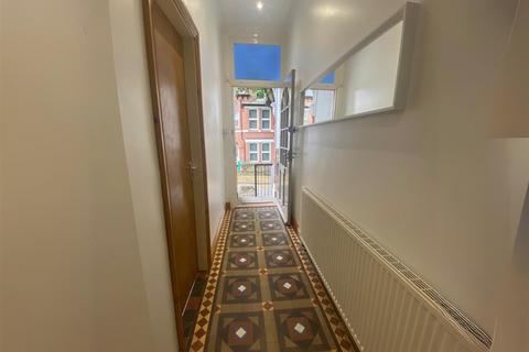 6 bedroom semi-detached house to rent, *£142pppw excluding bills* Albert Grove, Lenton