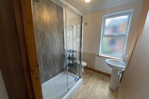 6 bedroom semi-detached house to rent, *£142pppw excluding bills* Albert Grove, Lenton