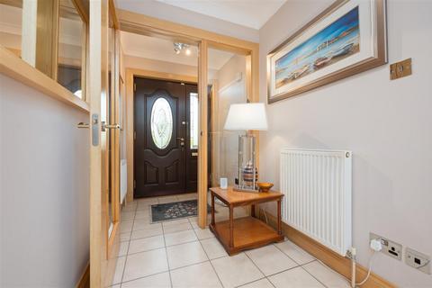 undefined, 40 Manor Gardens, Dunfermline, KY11 8RW