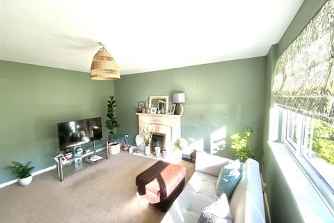 4 Abingdon Place, Potters Bar, EN6 1TF