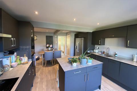 4 Abingdon Place, Potters Bar, EN6 1TF