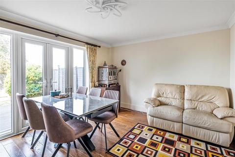 undefined, Courtenay Avenue, South Sutton, SM2