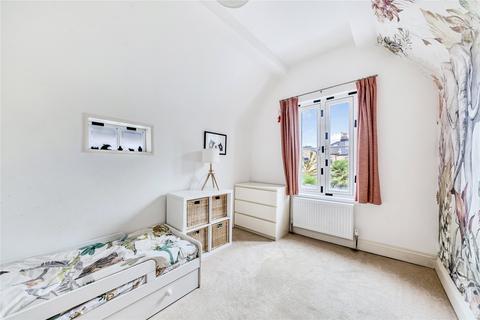 3 Westfield Road, Surbiton, KT6 4EL