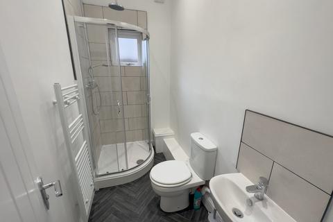 undefined, Walton Village, L4 6TN,