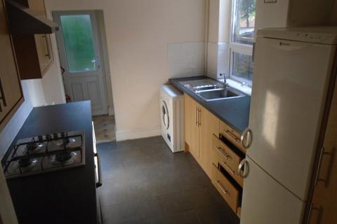 3 bedroom house to rent, 47 Coronation Road, B29 7DE