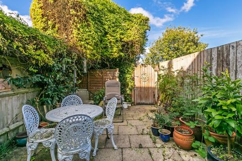 4 bedroom terraced house for sale, St. Johns Street, Winchester, SO23