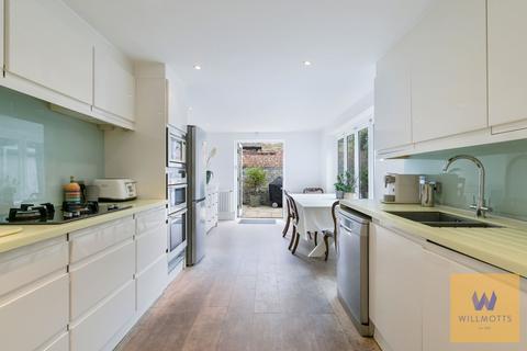 3 bedroom end of terrace house for sale, Rosaville Road, London, SW6