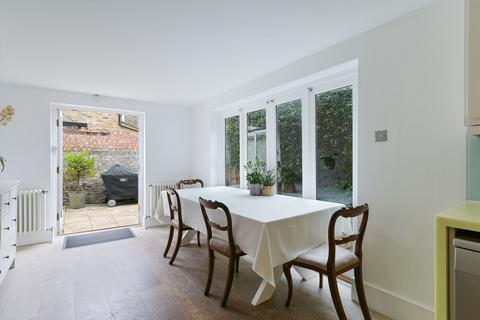2 Rosaville Road, London, SW6 7BL