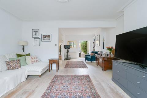 2 Rosaville Road, London, SW6 7BL