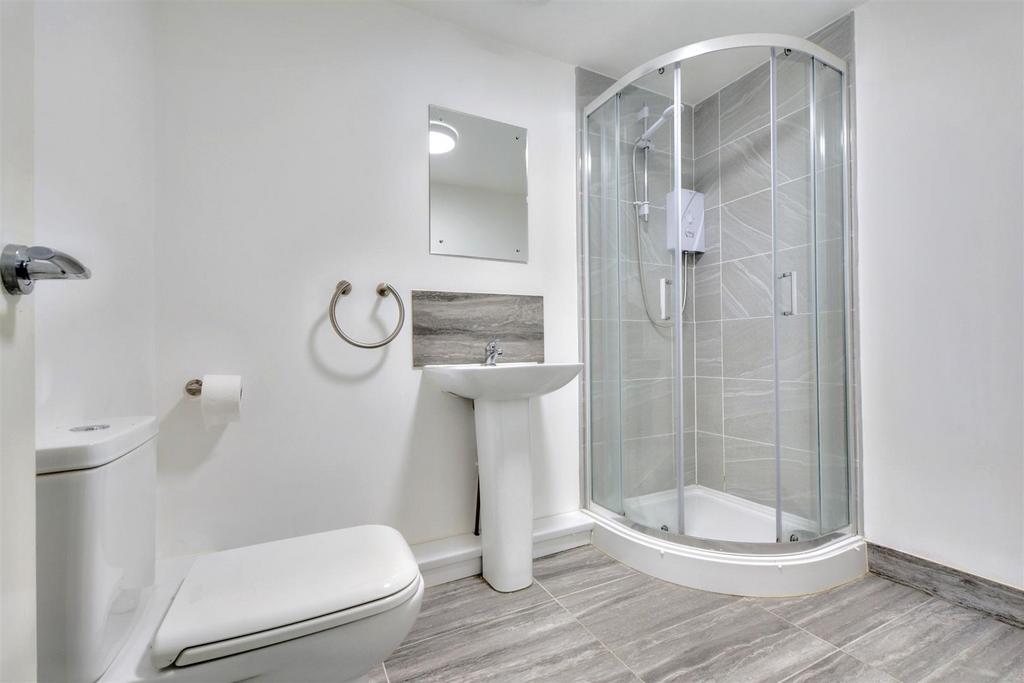 Bathroom (2).jpeg