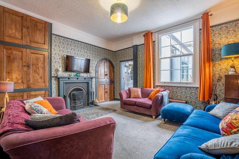 4 bedroom terraced house for sale, Holgate Road, York