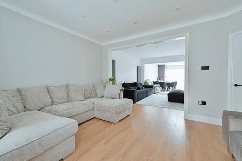 4 bedroom terraced house for sale, Kenmore Avenue, Kenton, Harrow, HA3