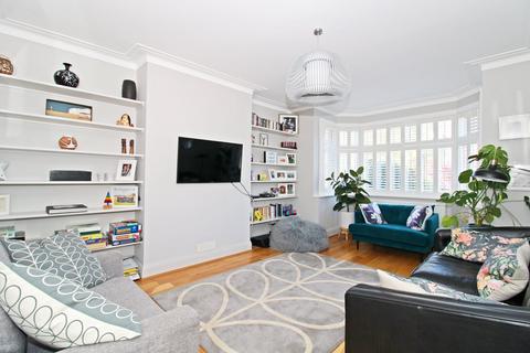 49 Greenways, Beckenham, BR3 3NQ