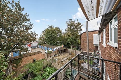 2 bedroom flat for sale, Northumberland Park, Tottenham, London, N17