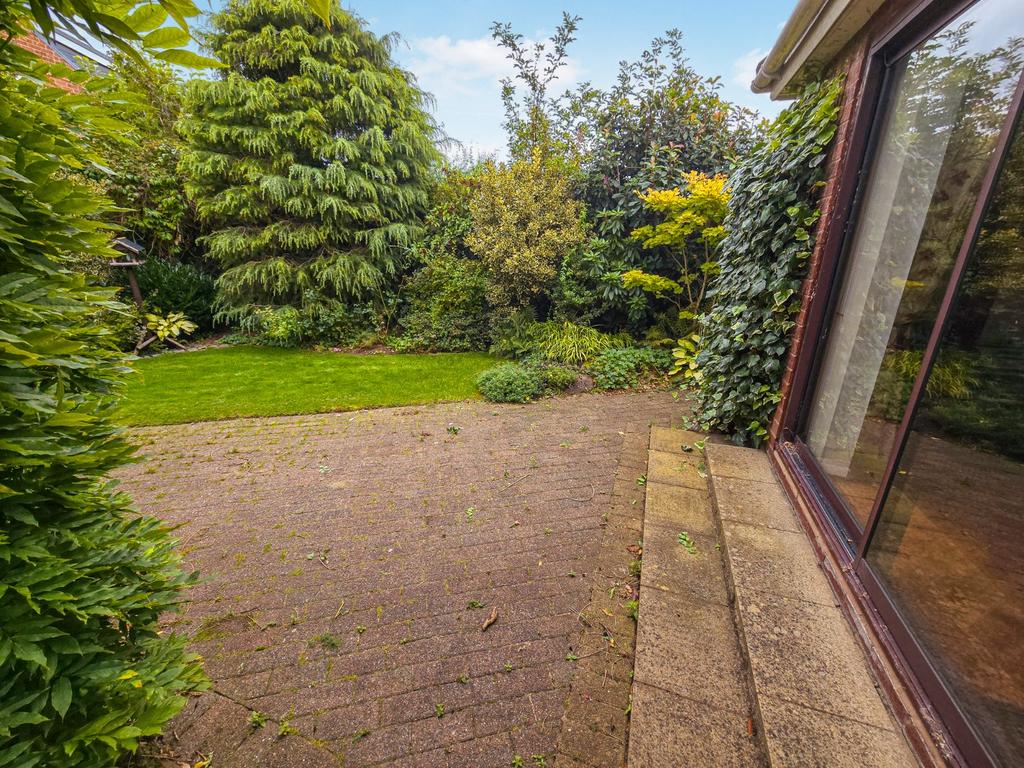 Picture No. 03